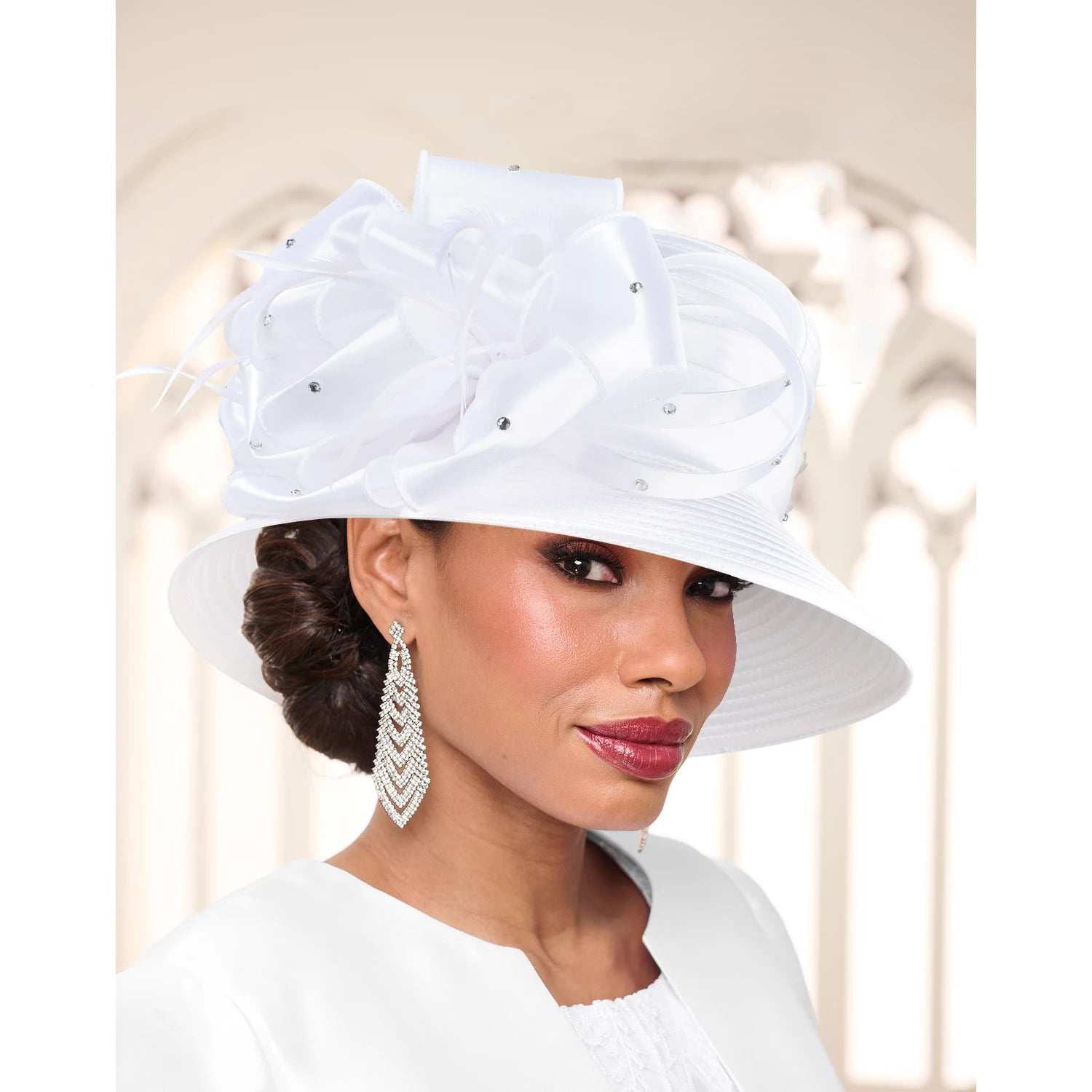 2025 New Fascinator Hats for Women Elegant Wedding and British Lady Deby Race Top Church Hats for Black Women S10-4585