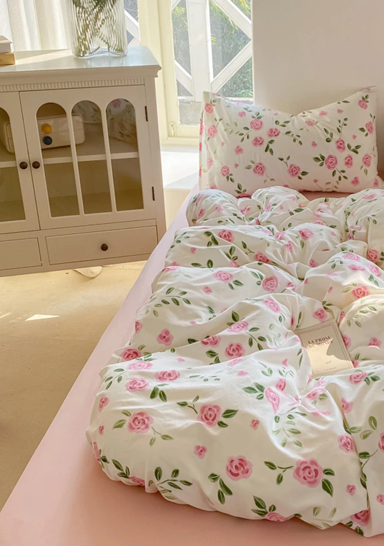 3-piece plant-flower printed bed cover (1* bed cover +2* pillowcase, no filling) Soft, comfortable and breathable bedding